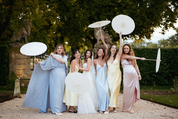 Demoiselles honneur robes pastel - photographe mariage Provence